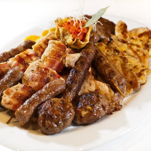 barbecue-restaurant-antropoti-croatia-mix meat